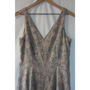 Vince Camuto V-Neck Lace Scallop Fit and Flare Dress Size 8